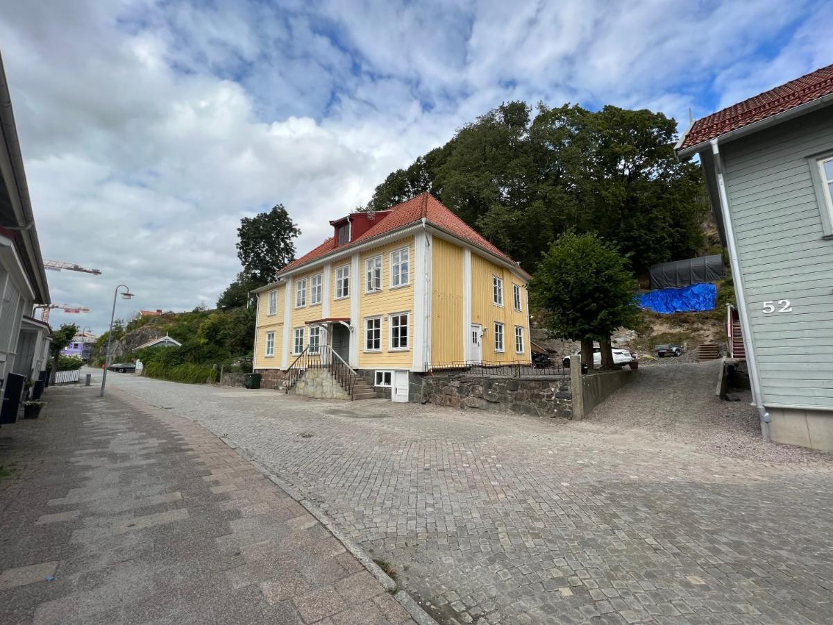 Fint, gratis parkering, med 20 min till Göteborg C Kungälv Exteriör bild